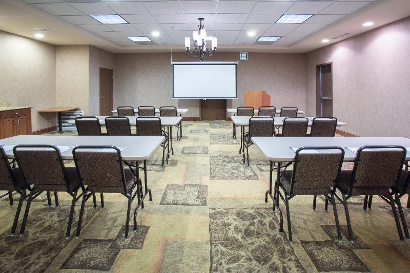 Holiday Inn Express & Suites Pueblo By Ihg Exterior foto